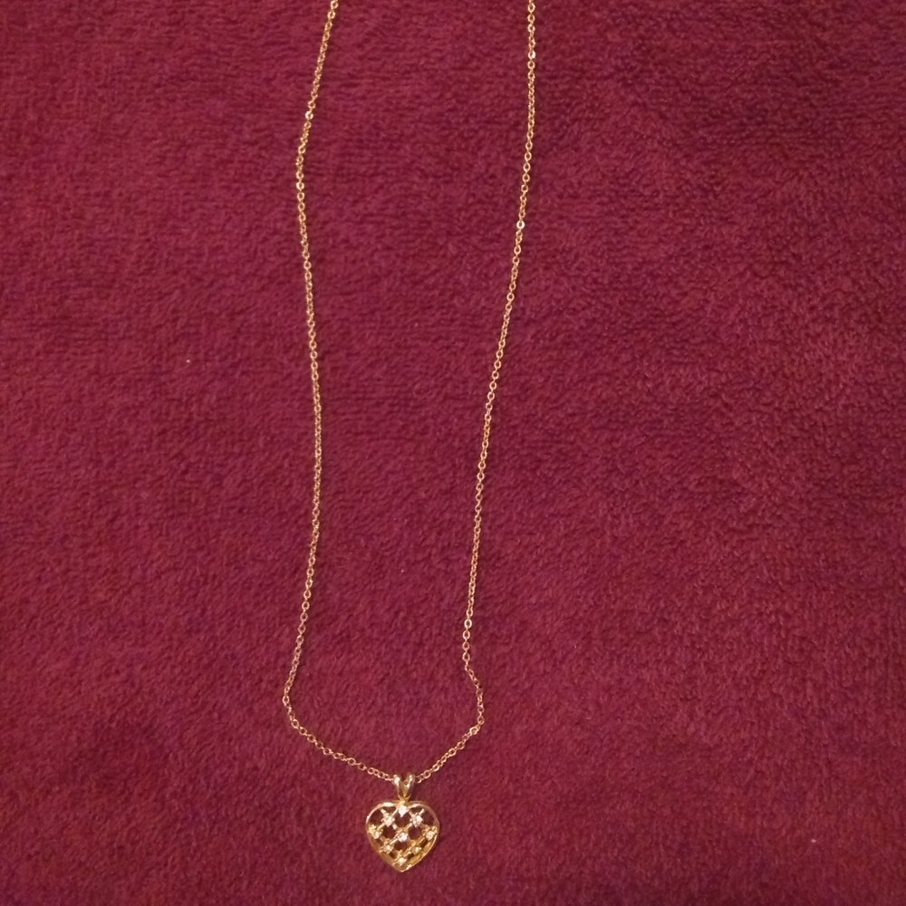 Necklace - Picture 2 of 3